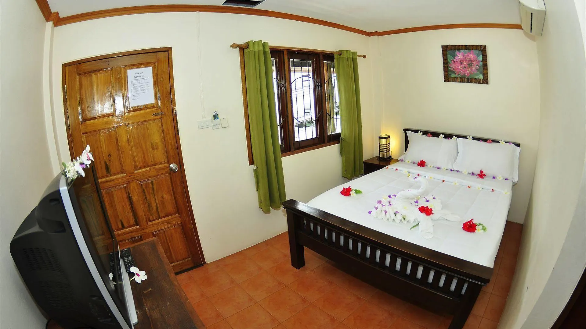 Baan Rimkhao Hotel Phi Phi Don